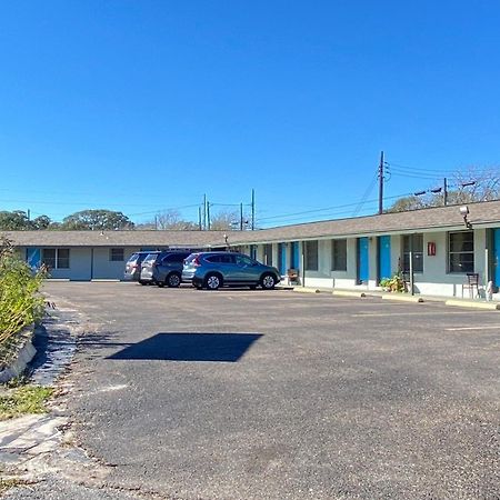 Tropic Motel 애런사스 패스 외부 사진